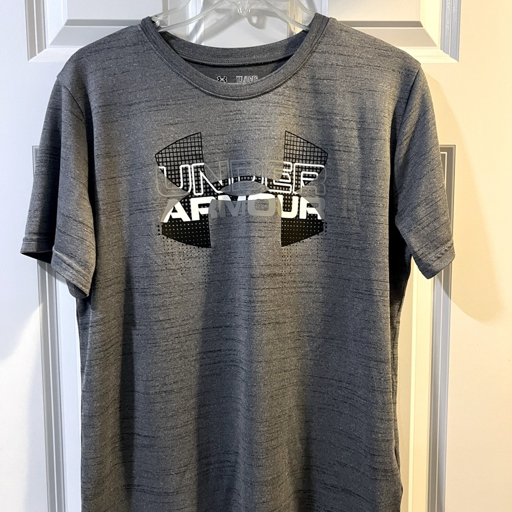 Under Armour Youth Heat Gear Shirt, XL